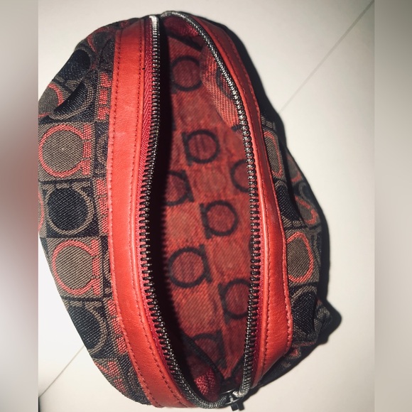 Salvatore Ferragamo Pouch - Picture 4 of 7